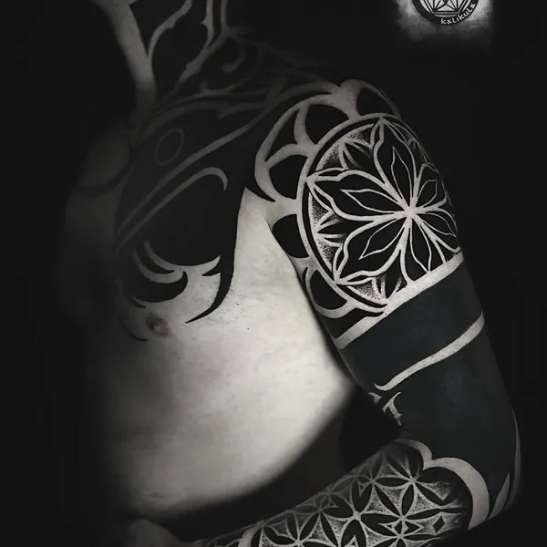 Ornamental sleeve